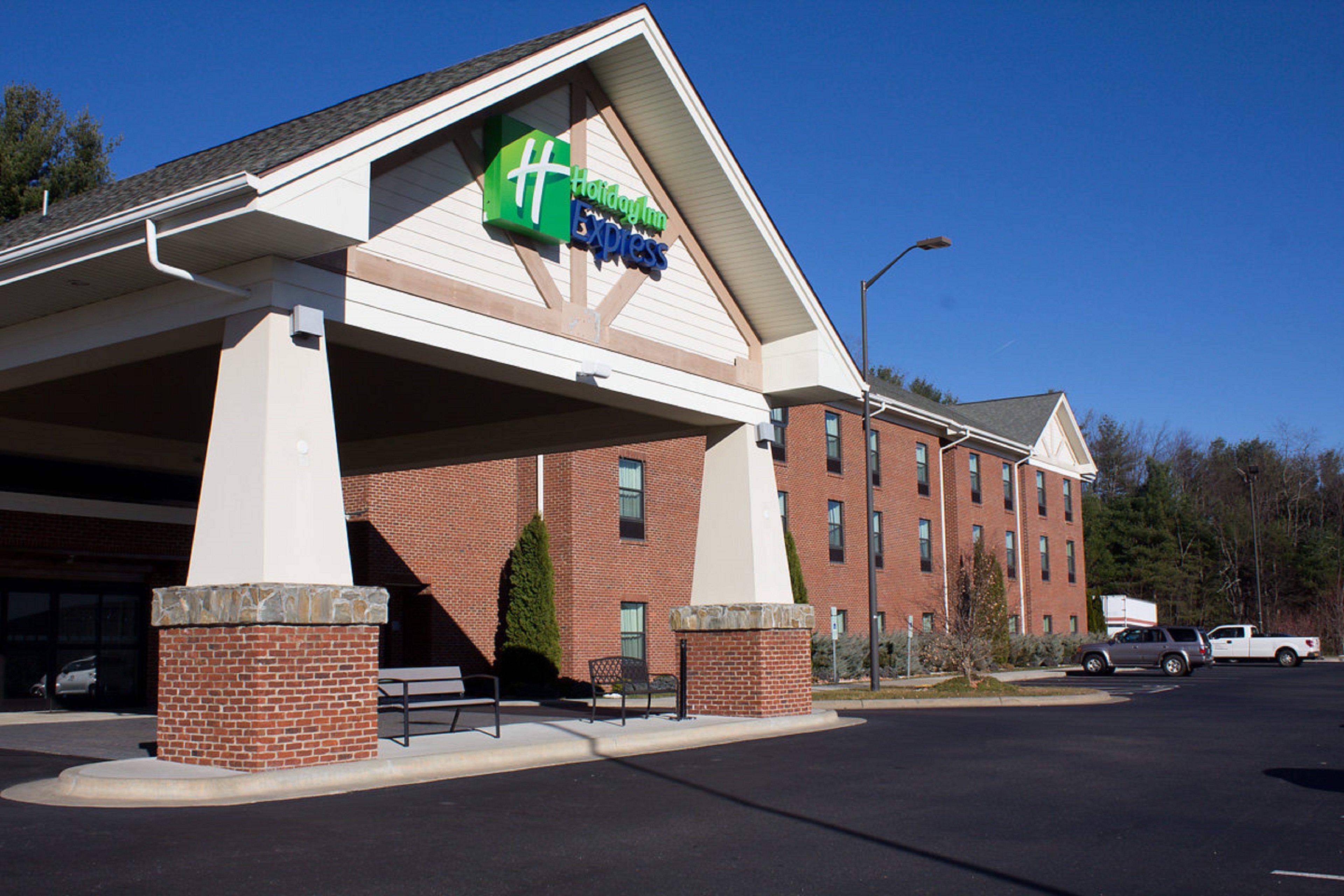 Holiday Inn Express West Jefferson By Ihg Kültér fotó